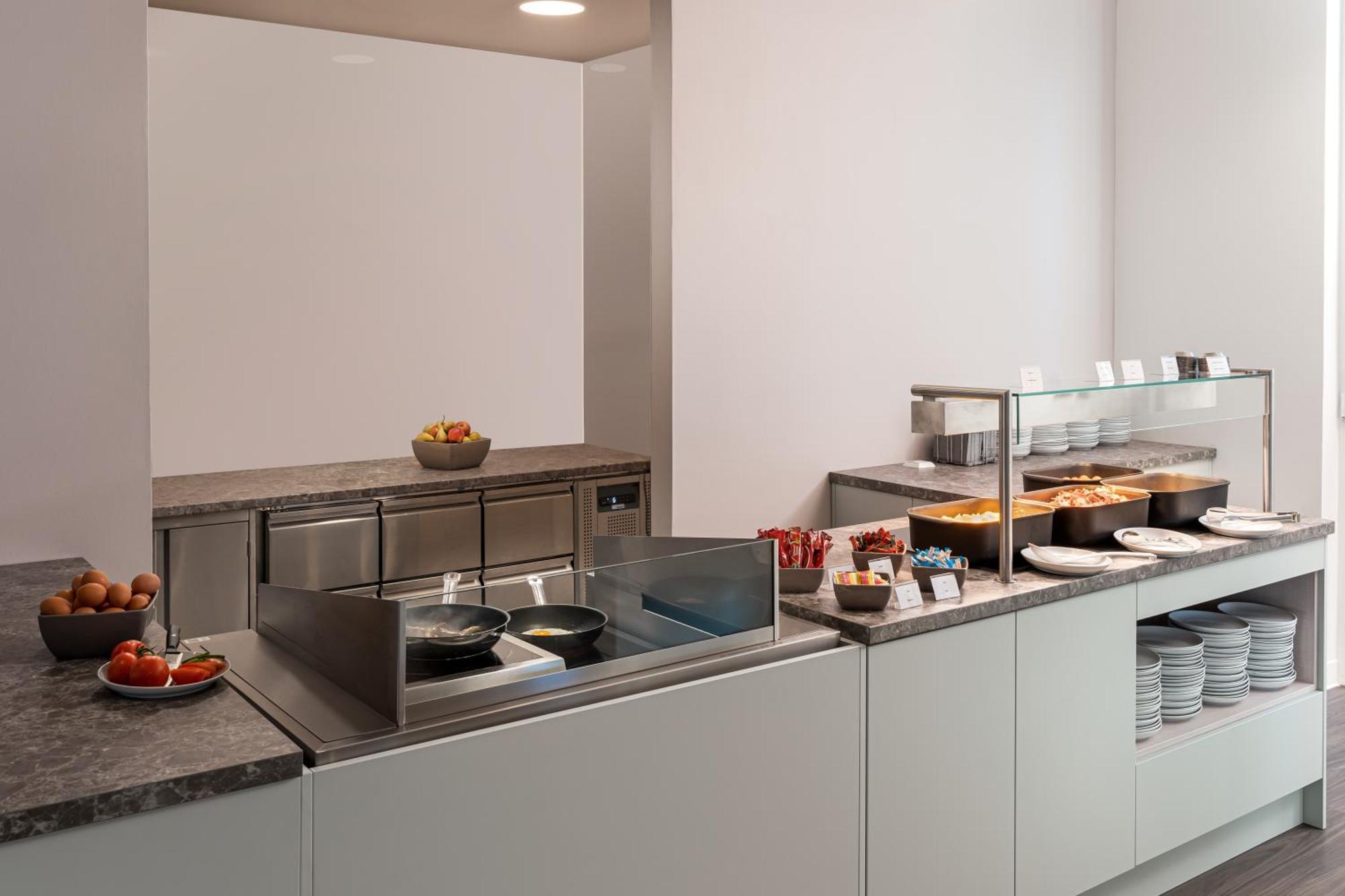 Arthotel Ana Amber Росток Екстериор снимка